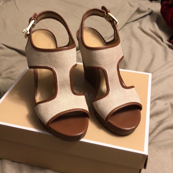Michael Kors wedges - Picture 1 of 5